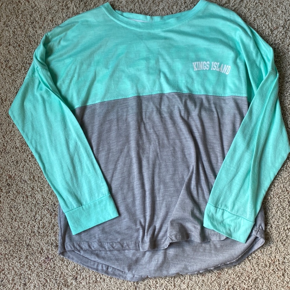 Medium 3 quarter sleeve kings island shirt